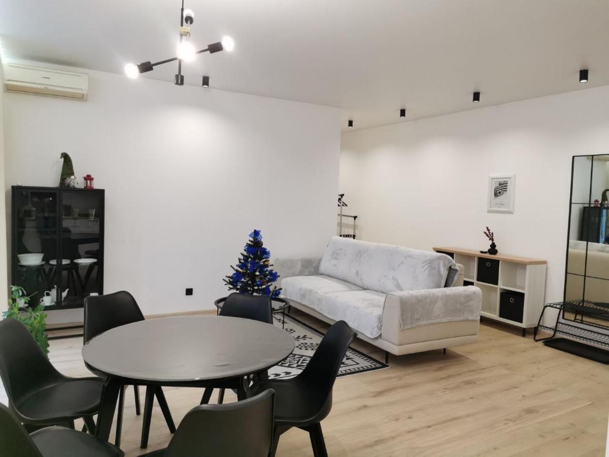 Soborna Apartment รีฟเน ภายนอก รูปภาพ